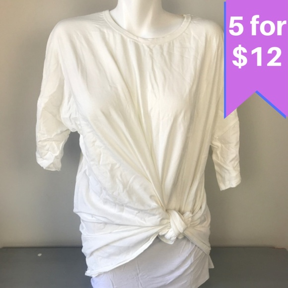 Fashion Nova Tops - NWT Fashion Nova White Tee